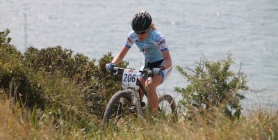 Adelheid-Morath_CSC13_Amathous_grass_sea_acrossthecountry_mountainbike_xco_by-Goller.