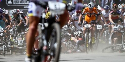 Crash_markus Bauer_120513_NoveMesto_XCO_men_crash_start_acrossthecountry_mountainbike.