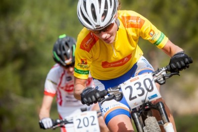 Marianne-Vos_hanging_CSC13_Afxentia_acrossthecountry_mountainbike_xco_by-Kuestenbrueck