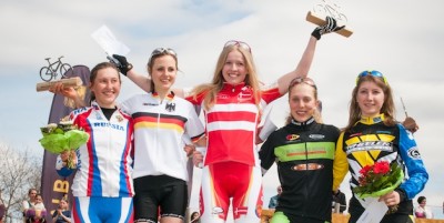 Podium_Juniorinnen_GER_Muensingen_XC_Women_U19w_ceremony_Terantyeva_Wiedenroth_Degn_Bauer_Benz_by_Weschta