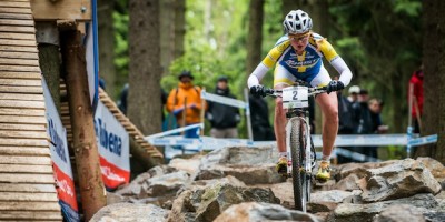 130526_CZE_NoveMesto_XC_Women_Engen_rocks_downhill_frontal_acrossthecountry_mountainbike_by_Maasewerd-