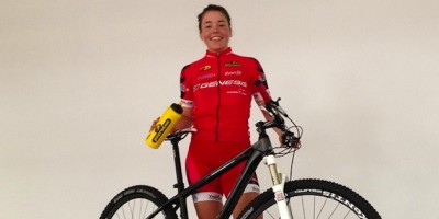 Lena-Putz_portrait_muskelkater_genesis_acrossthecountry_mountainbike