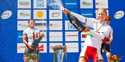 110626_ITA_Montebelluno_MX_ceremony_women_Spitz_Langvad_Suess_3_acrossthecountry_mountainbike_by_Kuestenbrueck