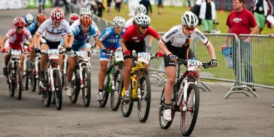 Johanna-Techt-beim-Start-noch-in-Fuehrung_acrossthecountry_mountainbike_by_Kuestenbrueck