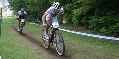 attacke_Schurter_Absalon_MSA14_Herren_acrossthecountry_mountainbike_by-Goller.