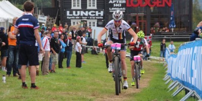 robert_indergand_feedzone_u23-damen-wm14_hafjell_acrossthecountry_mountainbike_by-Goller-06