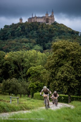 140921_Stefan-Sahm_hohenzollern_acrossthecountry_mountainbike_by_Kuestenbrueck_GER_TransZollernalb_Stage3_Strassberg-Hechingen_Sahm_CastleHohenzollern