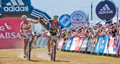 Jochen-Kaess_Hannes-Genze_capeepic_by-Armin-Kuestenbrueck