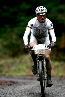 hannes-genze_srmpowerteam_acrossthecountry_mountainbike_by-Juergen-Burkhardt