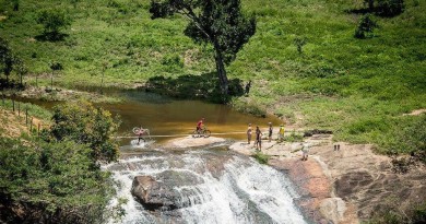 Kaess_Geismayr_waterfall_BrasilRide_by Kuestenbrueck