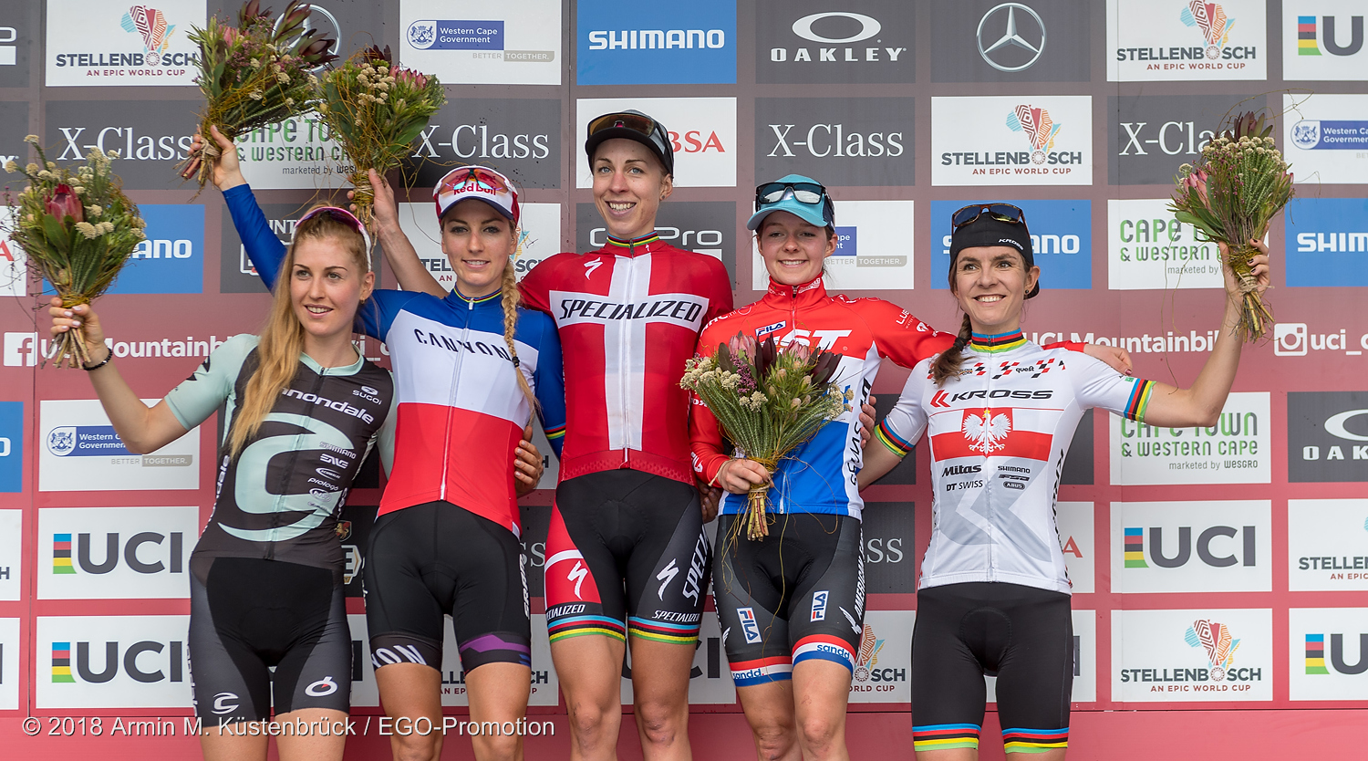 Podium Damen Weltcup Stellenbosch, SA: Grobert, Ferrand Prevot, Langvad, Tauber, Wloszczowska ©Armin Küstenbrück/EGO-Promotion