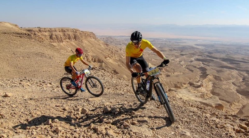 Sven-Straehle_Guy-Sessler_Saramathon_Israel_by-Samarathon-Desert-Race